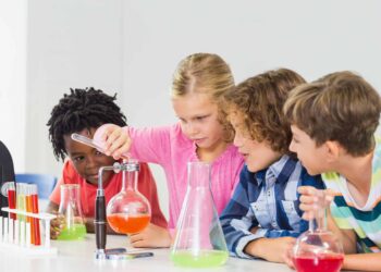 Totally Science Games: The Fascinating World of the Science Games | GRAMHIR