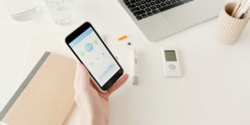 Featured image for: AI in Life and Health Insurance: Risk Assessment with Wearables and Medical Data (Focuses on AI applications in life/health insurance: analyzing wearable device data, electronic health records (EHRs) for underwriting, personalized wellness programs, and predictive health risk modeling.)